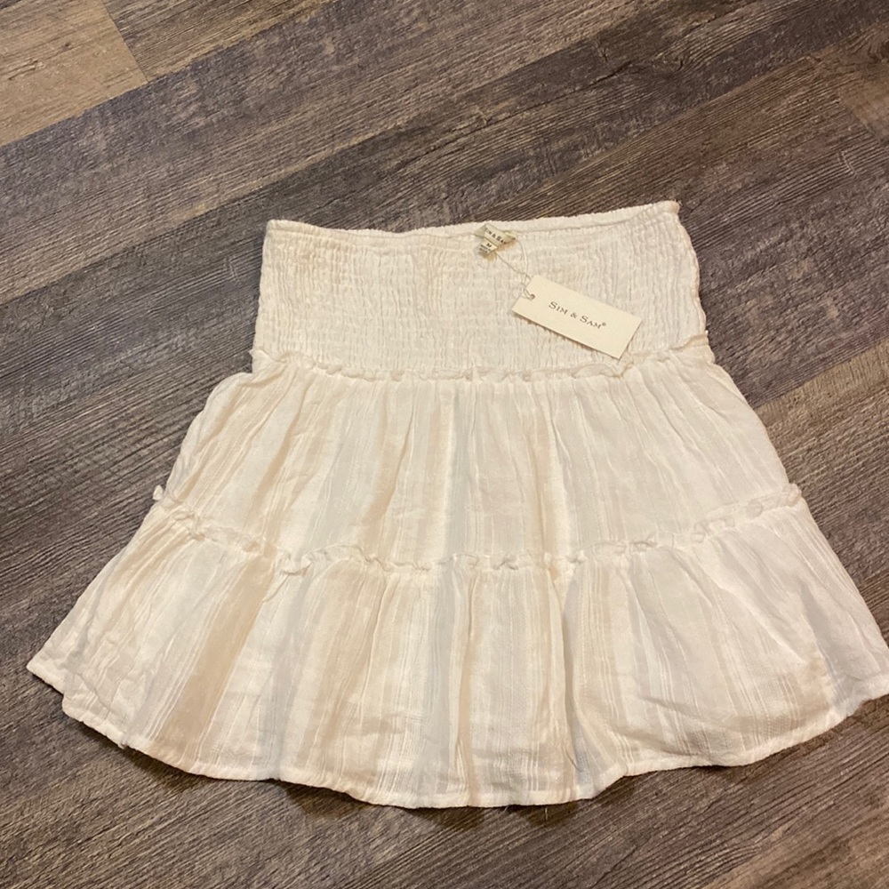 Sim and Sam white tube top!